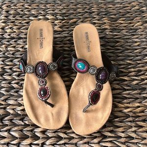 Minnetonka beaded wedge flip flop sandal size 8